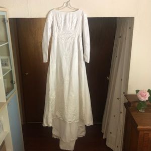 Lovely wedding dress